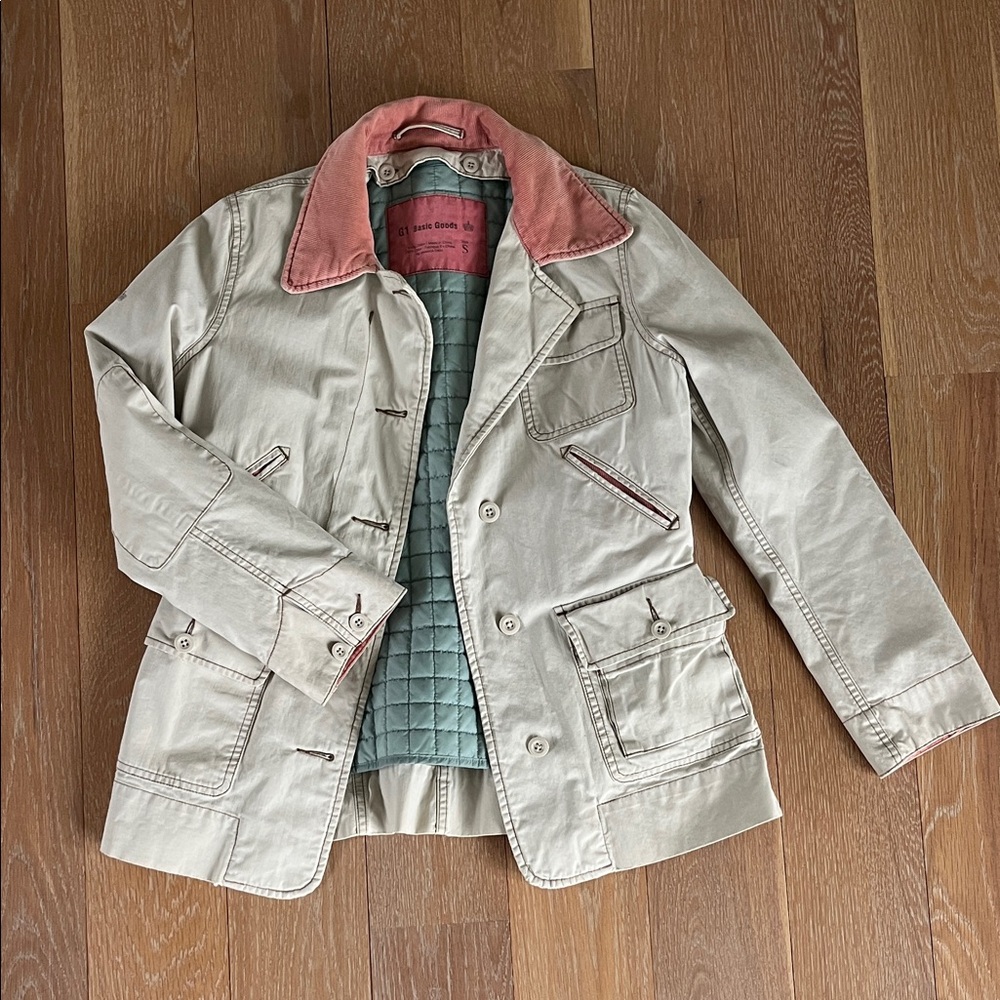 G1 Basic Goods Beige Stone Jacket, Coral accents. Removable lining. Womens Small